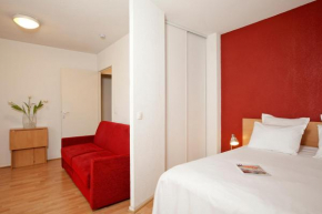  Séjours & Affaires Paris-Nanterre  Нантер